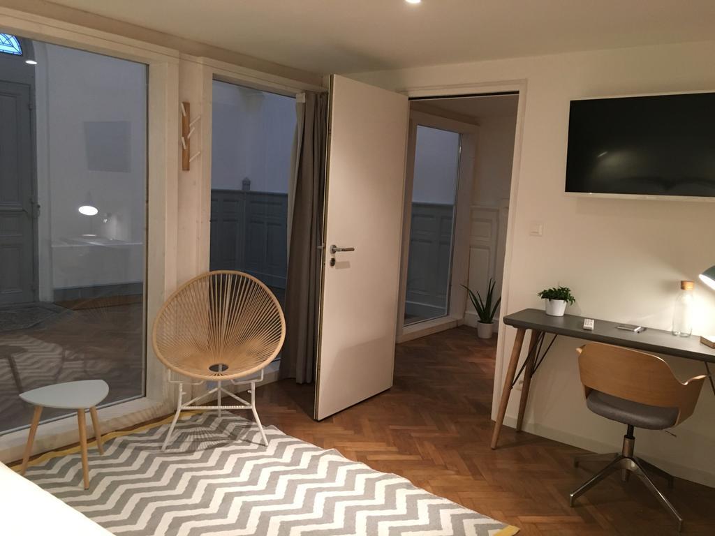 Gite Le Temple - Appart Hotel Verdun-sur-Meuse Bagian luar foto